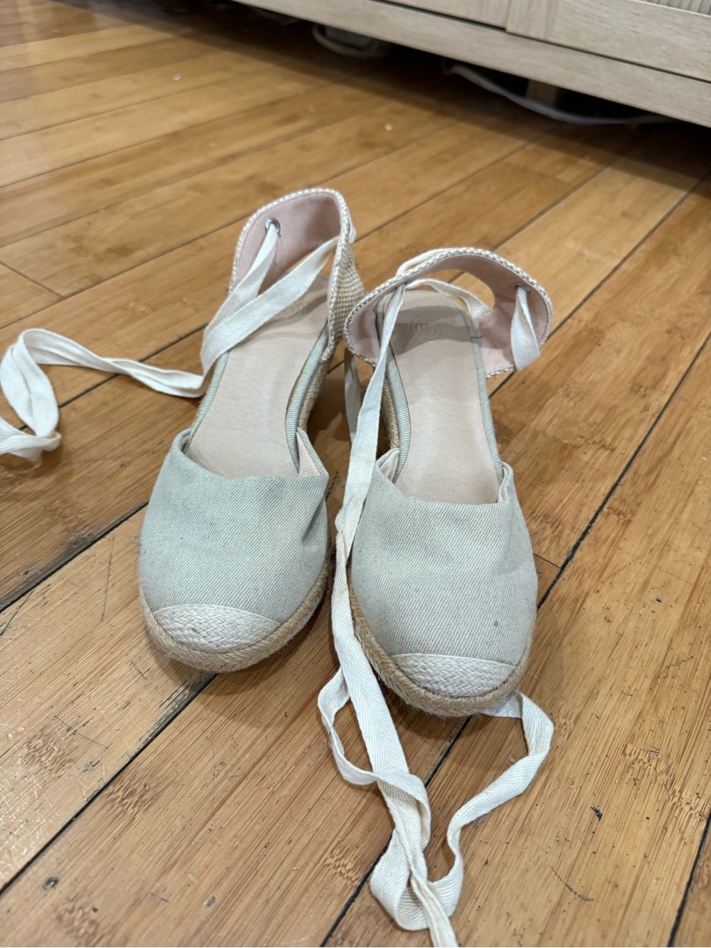 Urban Outfitters Cream Canvas Espadrilles Wedge Sandals with Ankle Ties